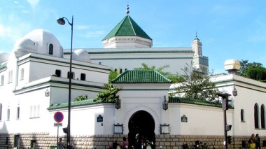 Grand Mosque of Paris: “Muslims Must Respect The Values Of The French Republic”