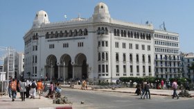 غلق مفاجئ ومن دون سابق إنذار لمقر البريد المركزي