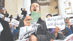 عقود ما قبل الكرامة!