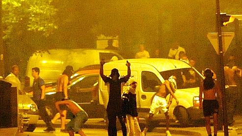 Un algérien tué par balle… et des émeutes éclatent à Grenoble