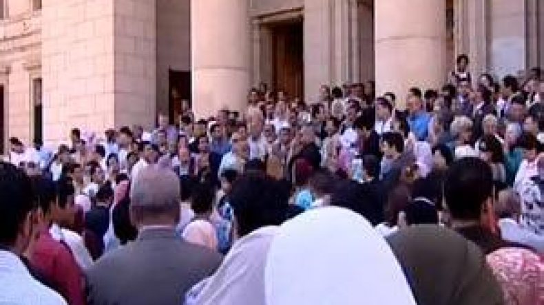 الأساتذة المجازون يعتصمون أمام رئاسة الحكومة قبل يوم من البكالوريا