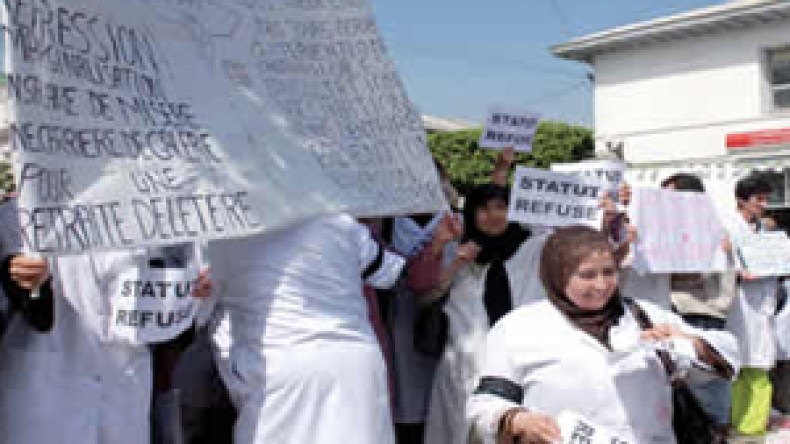 رئاسة الجمهورية تستجيب لصرخة أصحاب المآزر البيضاء