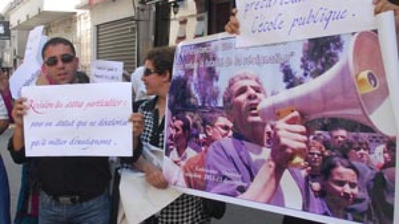 تعليمات بفصل الأساتذة المضربين وتعويضهم بمستخلفين بداية من الأحد