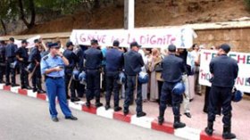 عمال‭ ‬جامعة‭ ‬دالي‭ ‬إبراهيم‭ ‬في‭ ‬إضراب‭ ‬مفتوح‭ ‬