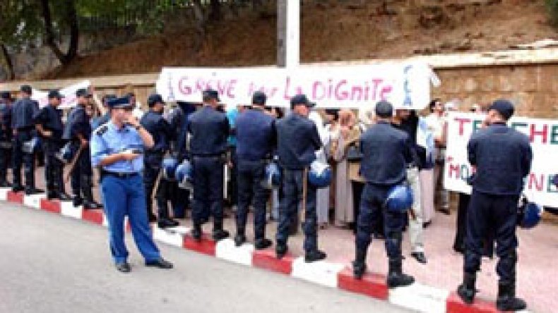 عمال‭ ‬جامعة‭ ‬دالي‭ ‬إبراهيم‭ ‬في‭ ‬إضراب‭ ‬مفتوح‭ ‬