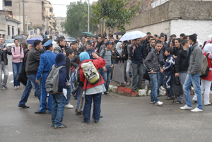 Les syndicats de l’éducation réclament : « Nous voulons connaitre les salaires des employés du secteur des hydrocarbures et- des hauts fonctionnaires de l’Etat »