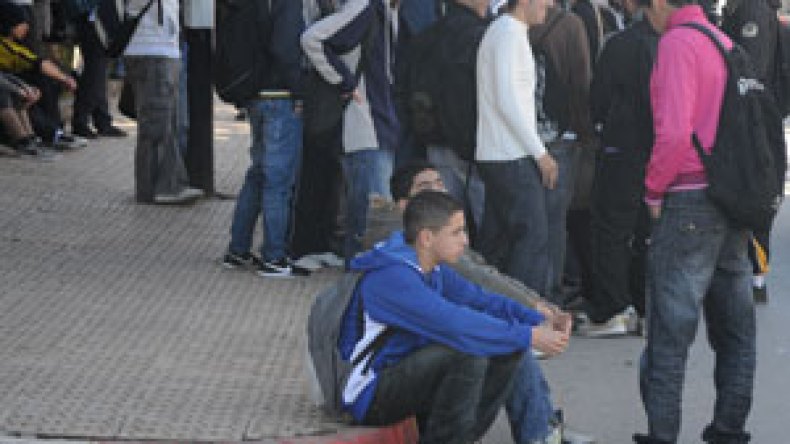 أنقذونا .. نحن ندرس بلا شروح ولا تمارين