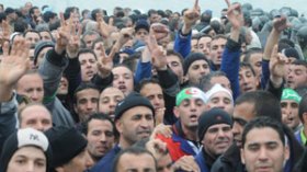 عمال “سوناكوم”: “سيدي السعيد باعنا وبوتفليقة هو الذي مسح ديون الشركة..!”