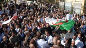 “لوبيات” في الحكومة ضد المسؤولين الراغبين في الإستجابة لمطالب الأطباء