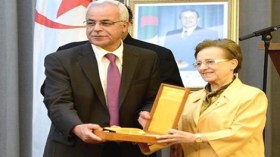 وزير الاتصال يكرم عميدات الصحافة الجزائرية