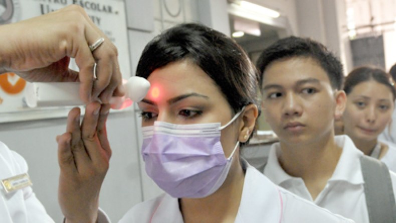 هلع بالعاصمة ووهران: الكشف عن 3 إصابات بالوباء بعد 5 أيام من دخول أصحابها الجزائر!