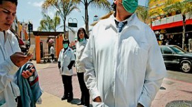 مصري‮ ‬وإسباني‮ ‬مع‮ ‬طفل‮ ‬مغترب‮ ‬يثيرون‮ ‬الهلع‮ ‬بعين‮ ‬تموشنت