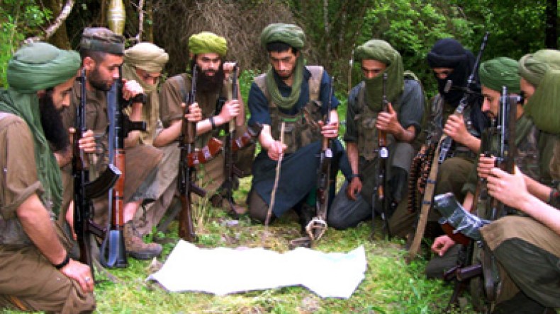 تائبون في اتصالات متقدمة لإقناع الإرهابيين بنداء حطاب