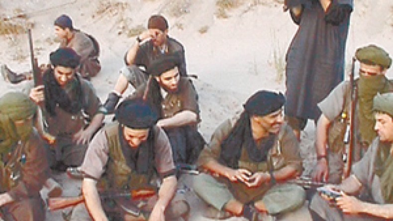 إرهابيون يذبحون 5 أشخاص ويبيدون 300 شاة بتبسة