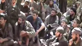 استفيقوا واجنحوا إلى السلم فأنتم  بمستشفى للمجانين والحشاشين