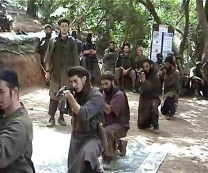 Algeria : terrorist kills civilian in small village