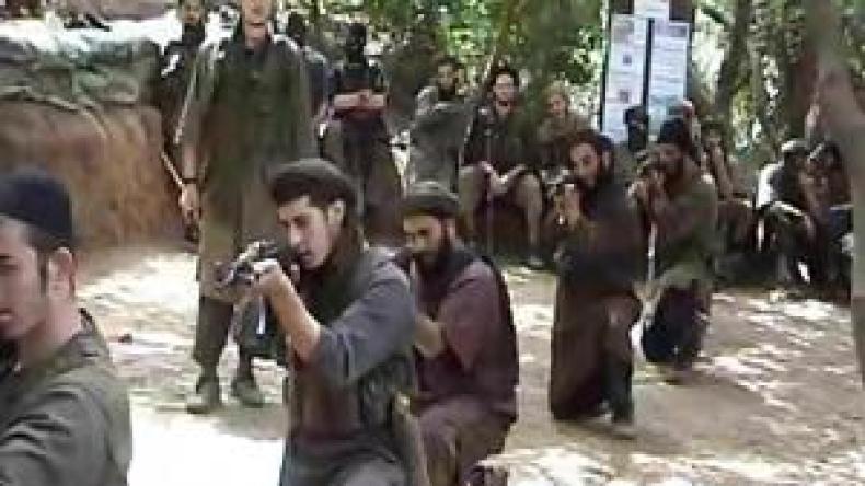 تجميد أرصدة المخطوفين لمنع تحويلها إلى الإرهابيين