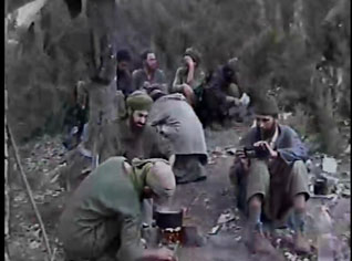 GSPC terrorists use fishing boats to circumvent security checkpoints between Boumerdes and Bejaia.