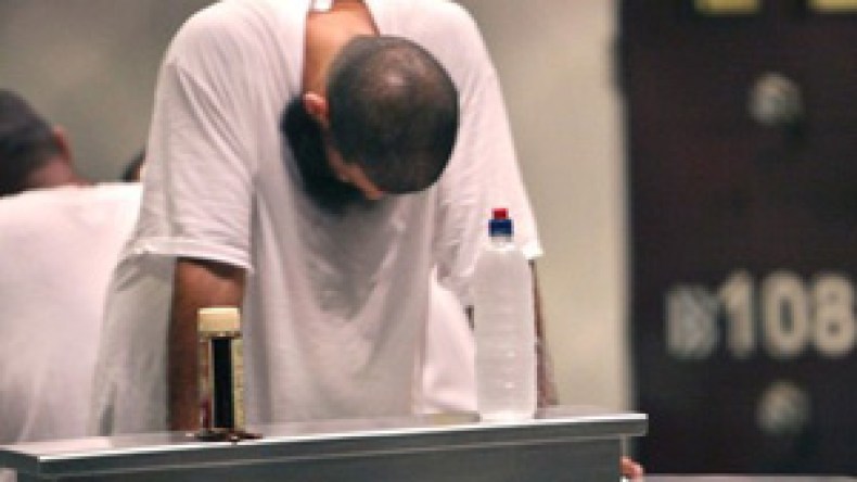 عائد من معتقل غوانتنامو تعرّض للحقن بمواد مجهولة أثناء التحقيق