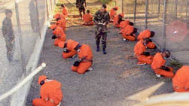 Un détenu algérien à Guantanamo regagne le territoire national