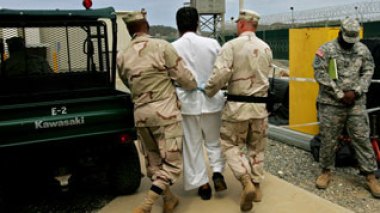 Algerian delegation deals with 2 Guantanamo released Algerian detainees