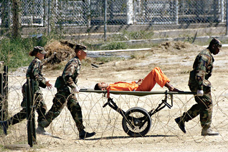 Guantanamo: des détenus se plaignent de manquer d'eau et d'avoir froid