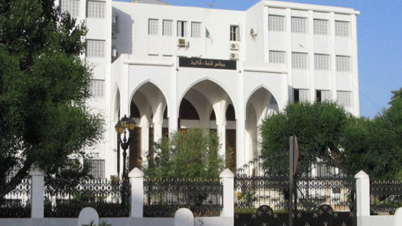 إدانة وكيلي رونو بقالمة وعنابة بـ7 سنوات حبسا نافذا