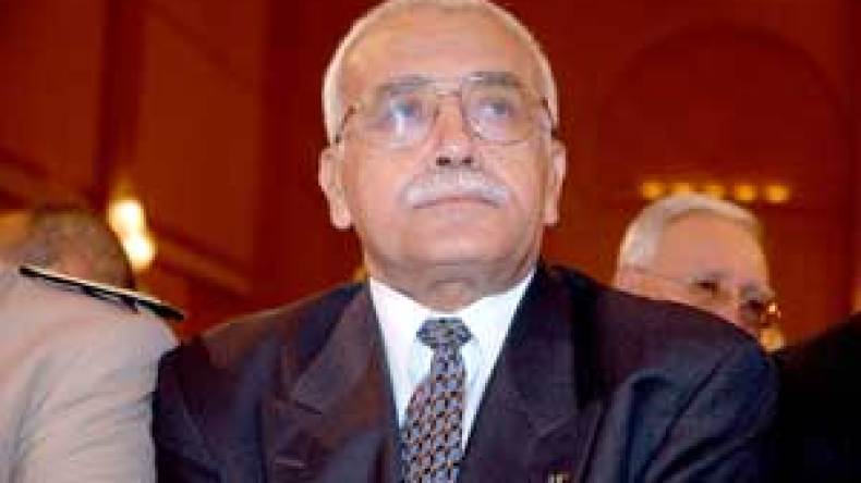 نظام تكوين جديد  لمدة 4 سنوات في مجال الإدارة والتسيير العسكري