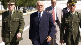 ڤنايزية يعاين لأول مرة “جاهزية” الدرك لمواجهة الجريمة والإرهاب