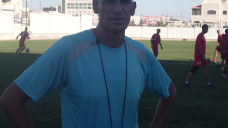 قندوز: لم أعبر إسرائيل وأنا ممنوع من العمل في الجزائر