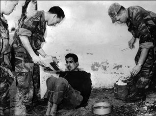 Des historiens français reconnaissent les massacres du 8 mai et les dénoncent