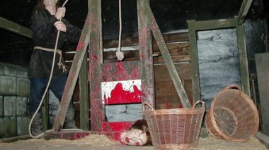 Vente à Paris d'objets de torture, colère des ONG de droits de l'Homme