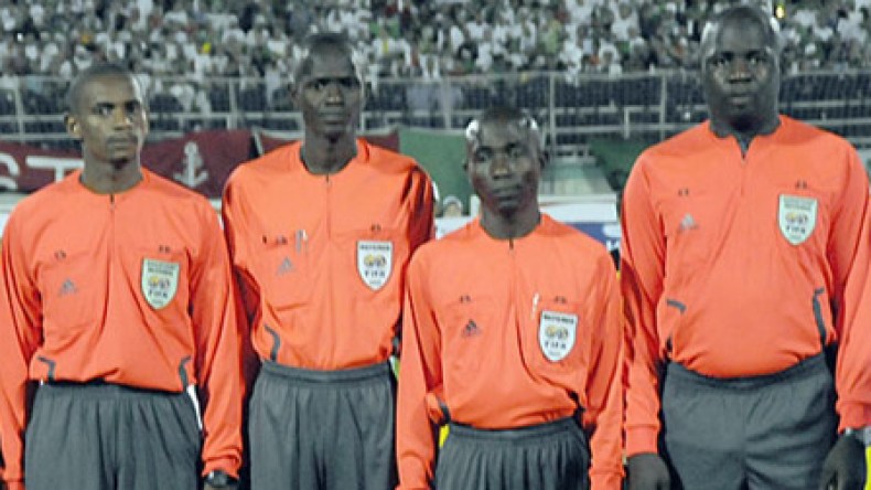 CAN 2013: trio arbitral guinée pour Algérie-Libye