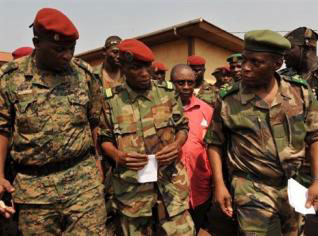 La junte guinéenne cherche des ralliements