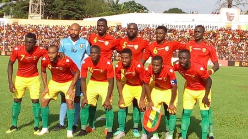 نصف مليار لكل لاعب غيني في حال الفوز على الجزائر