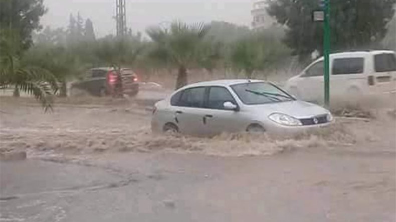 المياه تغرق 39 منزلا وتخلف خسائر في الأفرشة والمحاصيل الزراعية بقالمة