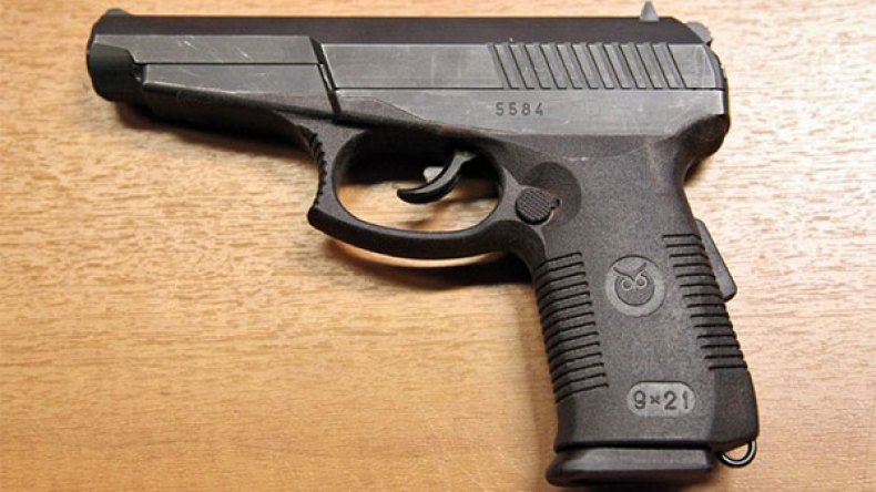 لصوص يسرقون مسدسين من بيت برلماني في تيارت