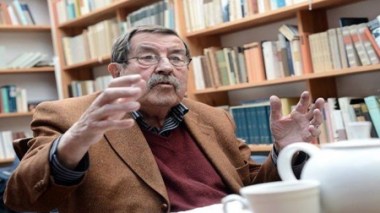 Plusieurs manifestations pour la paix se rangent derrière Gunter Grass
