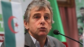 أعد الجزائريين بالقتال للفوز في كل مقابلات “الكان”