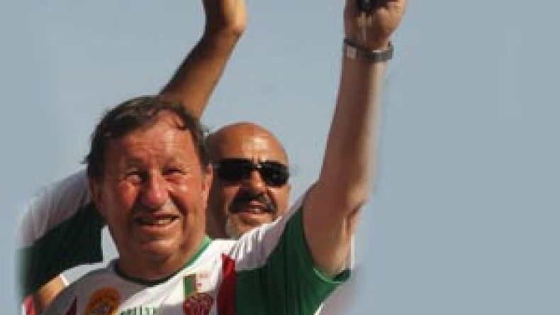 “أرشح الجزائر ومالي للتأهل للدور الثاني”