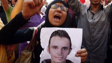 Égypte: 7 ans de prison pour 2 policiers qui avaient battu à mort un jeune en 2010