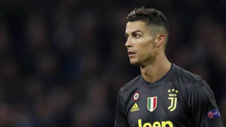 رونالدو يعثر على المرأة التي كانت تُطعمه بِسبب الفقر