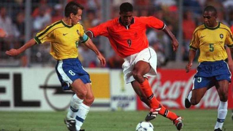 السورينام… القاعدة الخلفية للكرة الهولندية