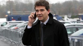 فرنسا مهتمة بسوق الهاتف النقال والألياف البصرية في الجزائر