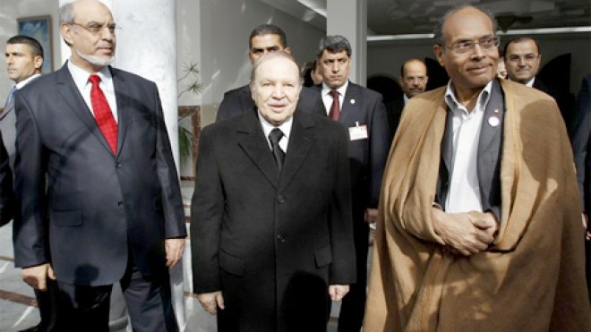 المرزوقي‭ ‬يعطي‭ ‬الجزائريين‭ ‬تحفيزات‭ ‬خاصة‭ ‬للعمل‭ ‬والإقامة‭ ‬في‭ ‬تونس‭‬
