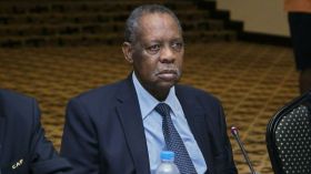 لجنة التدقيق التابعة للفيفا تُطالب بِإيقاف عيسى حياتو