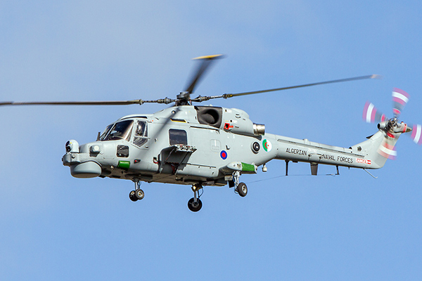 Les “Russes” pour fabriquer des voitures et hélicoptères en Algérie!