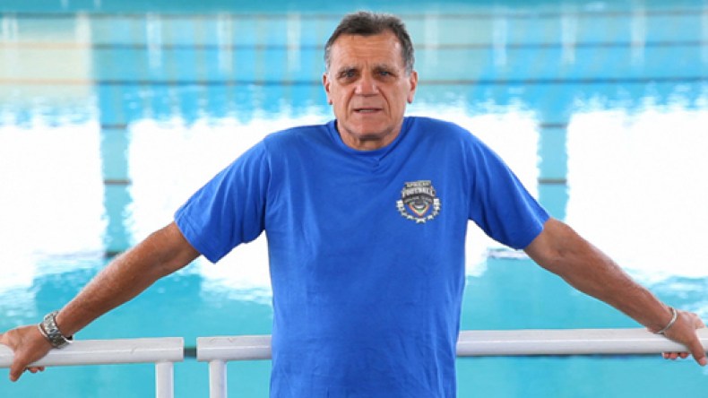 مدرّب “السنافر” مرشح للإشراف على منتخب مالي