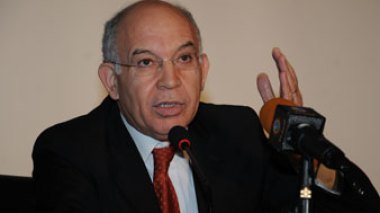 Projet de loi sur l’information : le journaliste n'arrive à la source de l’information