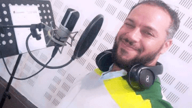 حصري: المُنشد حسان دحمان يكشف جديده لمجلة “الشروق العربي”